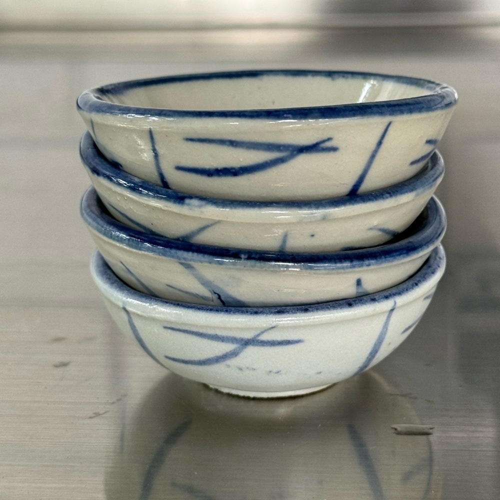 Antique Chinese Blue and White Ming Dynasty Sauce Dish Set Of Four (4) Bowls